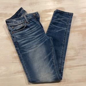 American Eagle Airflex + Jeans 28x32